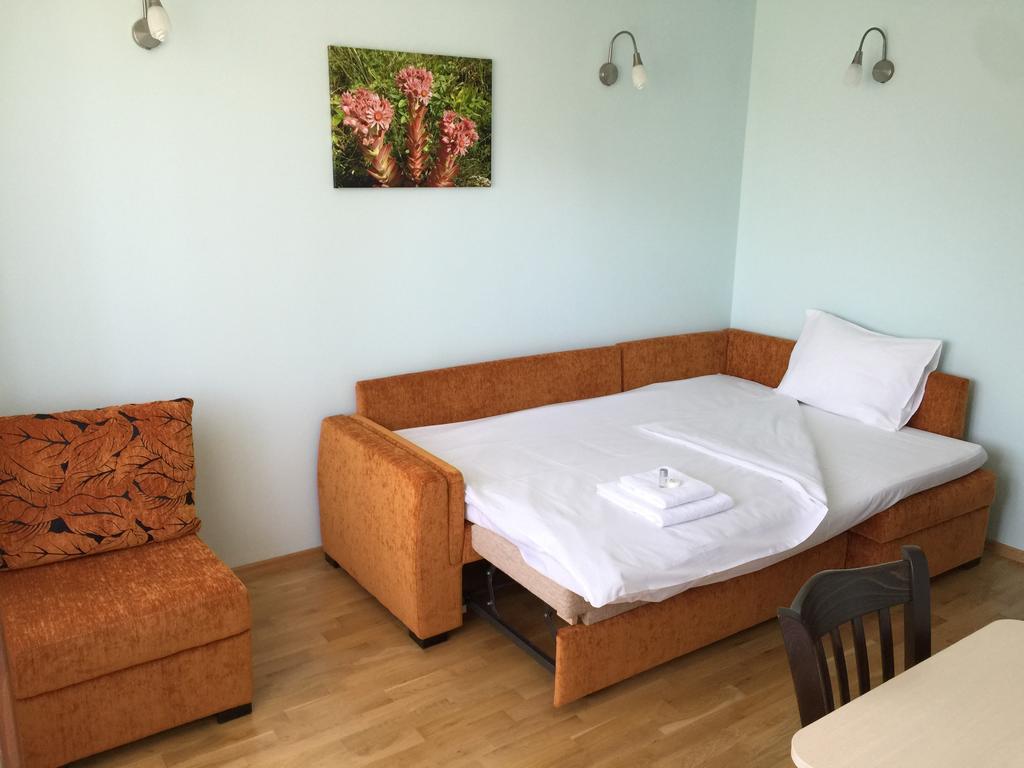 Mala Planina Guest House Iskrets エクステリア 写真